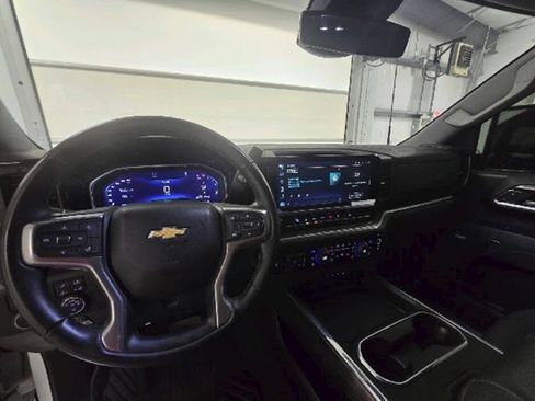 Used 2024 Chevrolet Silverado 2500 LTZ w/ LTZ Plus Package AWD/4WD image 16