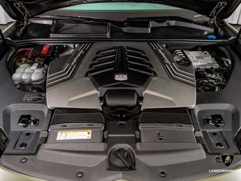 Used 2024 Lamborghini Urus Performante image 11