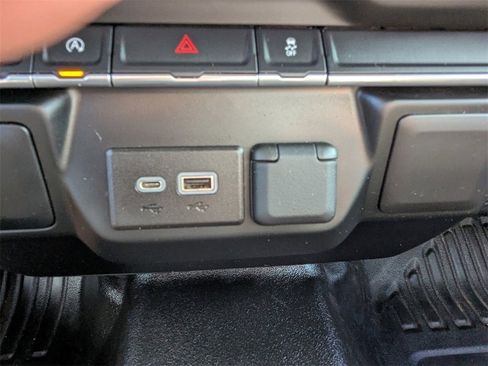 Used 2022 Chevrolet Silverado 1500 W/T w/ WT Value Package image 22