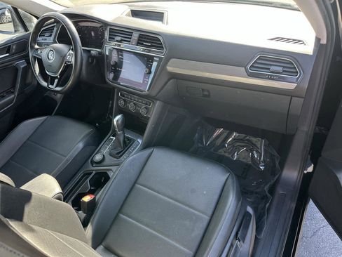 Used 2019 Volkswagen Tiguan SEL image 12