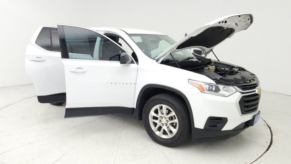 Certified 2020 Chevrolet Traverse LS FWD image 9