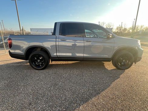 New 2026 Honda Ridgeline Black Edition image 10