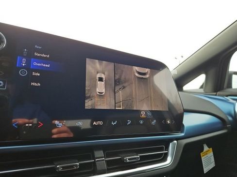 New 2026 Chevrolet Equinox EV LT AWD/4WD image 46