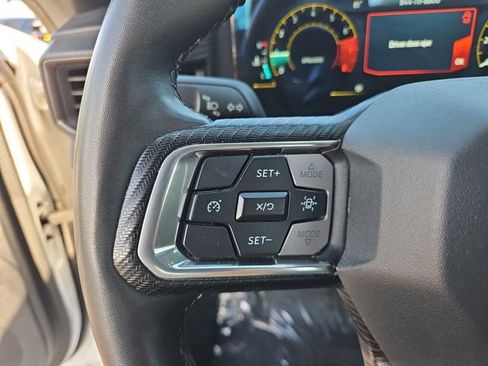 Used 2024 Ford Mustang Convertible image 18