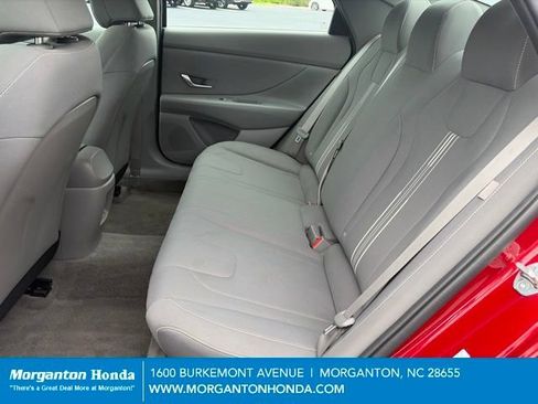 Used 2024 Hyundai Elantra SEL FWD image 30