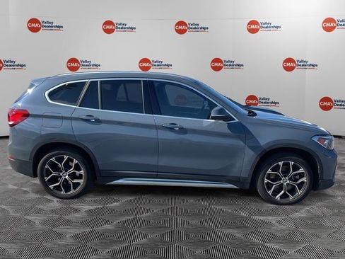 Used 2021 BMW X1 xDrive28i w/ Premium Package image 5