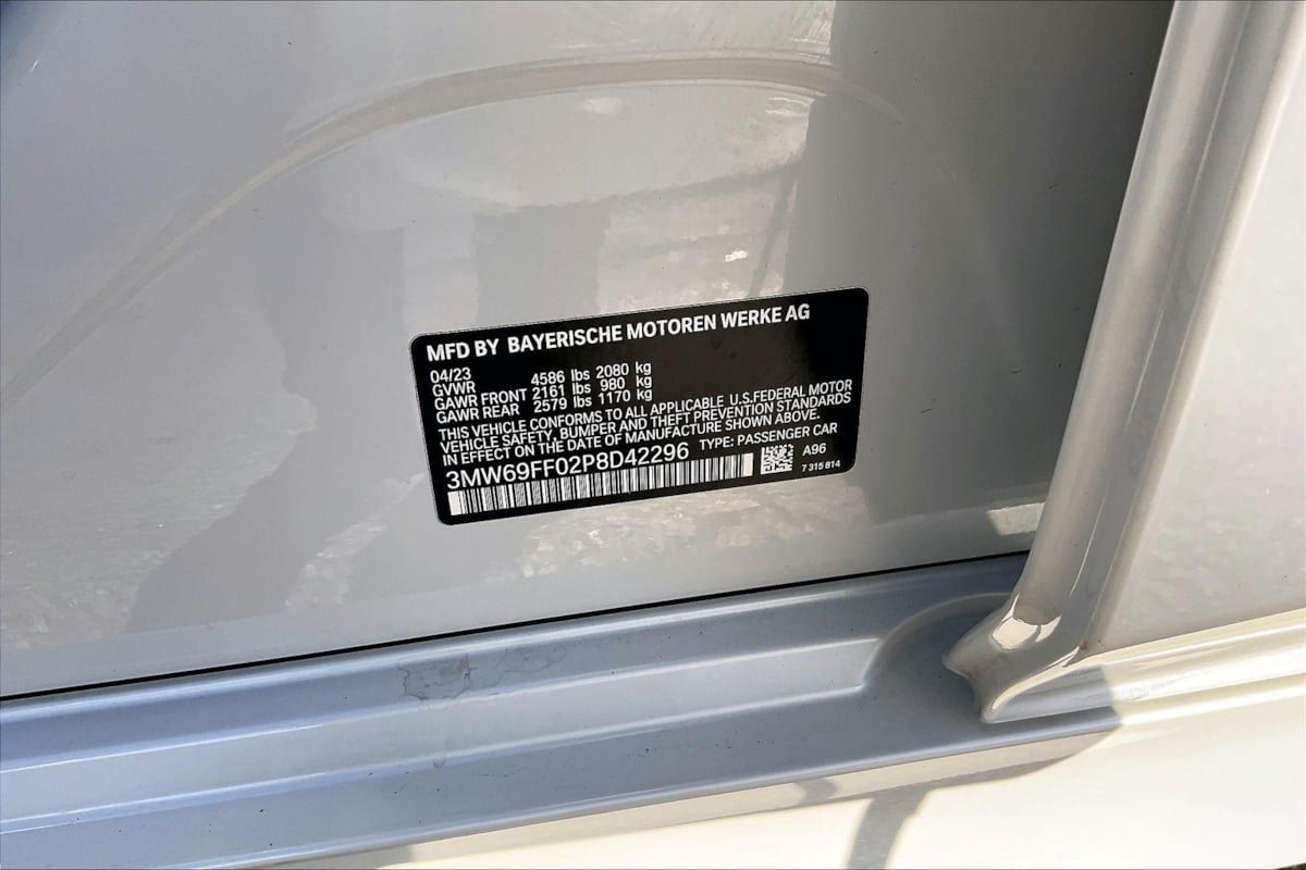 Used 2023 BMW 330i Sedan w/ Parking Assistance Package RWD image 30