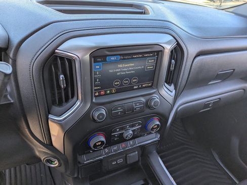 Used 2022 Chevrolet Silverado 1500 RST w/ Z71 Off-Road Package image 26