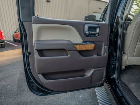 Used 2018 GMC Sierra 1500 SLT AWD/4WD image 13