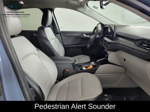 Used 2024 Ford Escape Platinum w/ Class II Trailer Tow Package image 18