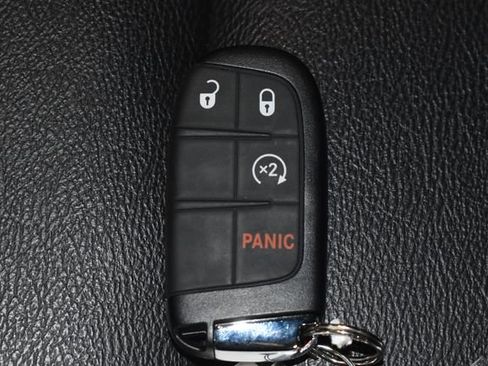 Certified 2023 Jeep Compass Limited image 24