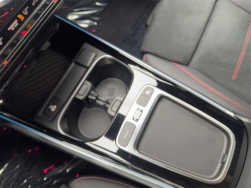 Used 2024 Mercedes-Benz EQB 250+ image 65