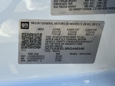 Used 2024 GMC Sierra 1500 AT4 w/ Technology Package image 33