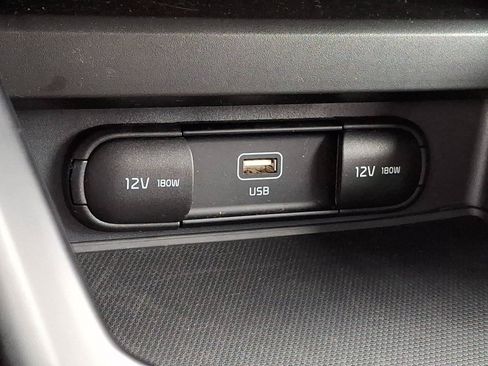 Used 2023 Kia Soul LX FWD image 22