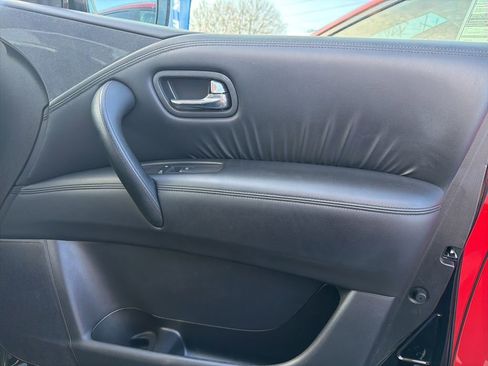 Used 2022 Nissan Armada SV image 24