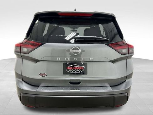 New 2026 Nissan Rogue SV FWD image 3