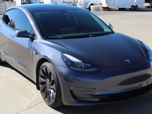 Used 2021 Tesla Model 3 Performance image 16
