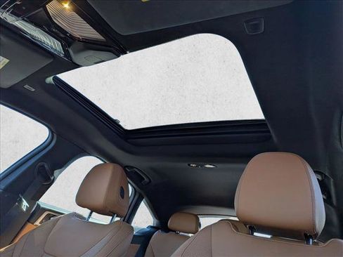Used 2023 BMW i4 eDrive40 RWD image 16