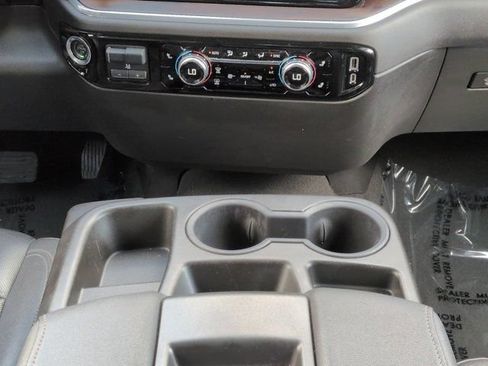 Used 2025 GMC Sierra 1500 SLT RWD image 18