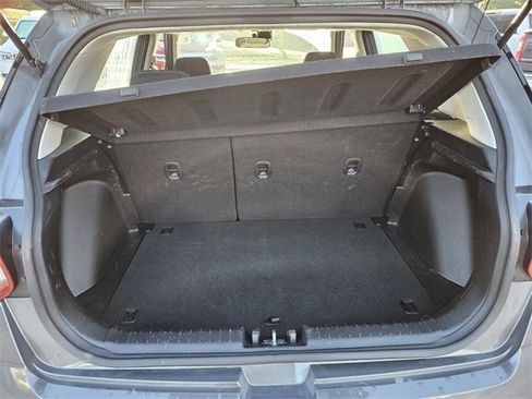 Used 2023 Hyundai Venue SEL image 12