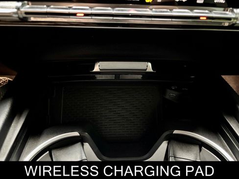 Used 2020 Mercedes-Benz GLE 450 4MATIC w/ MBUX Technology Package image 32