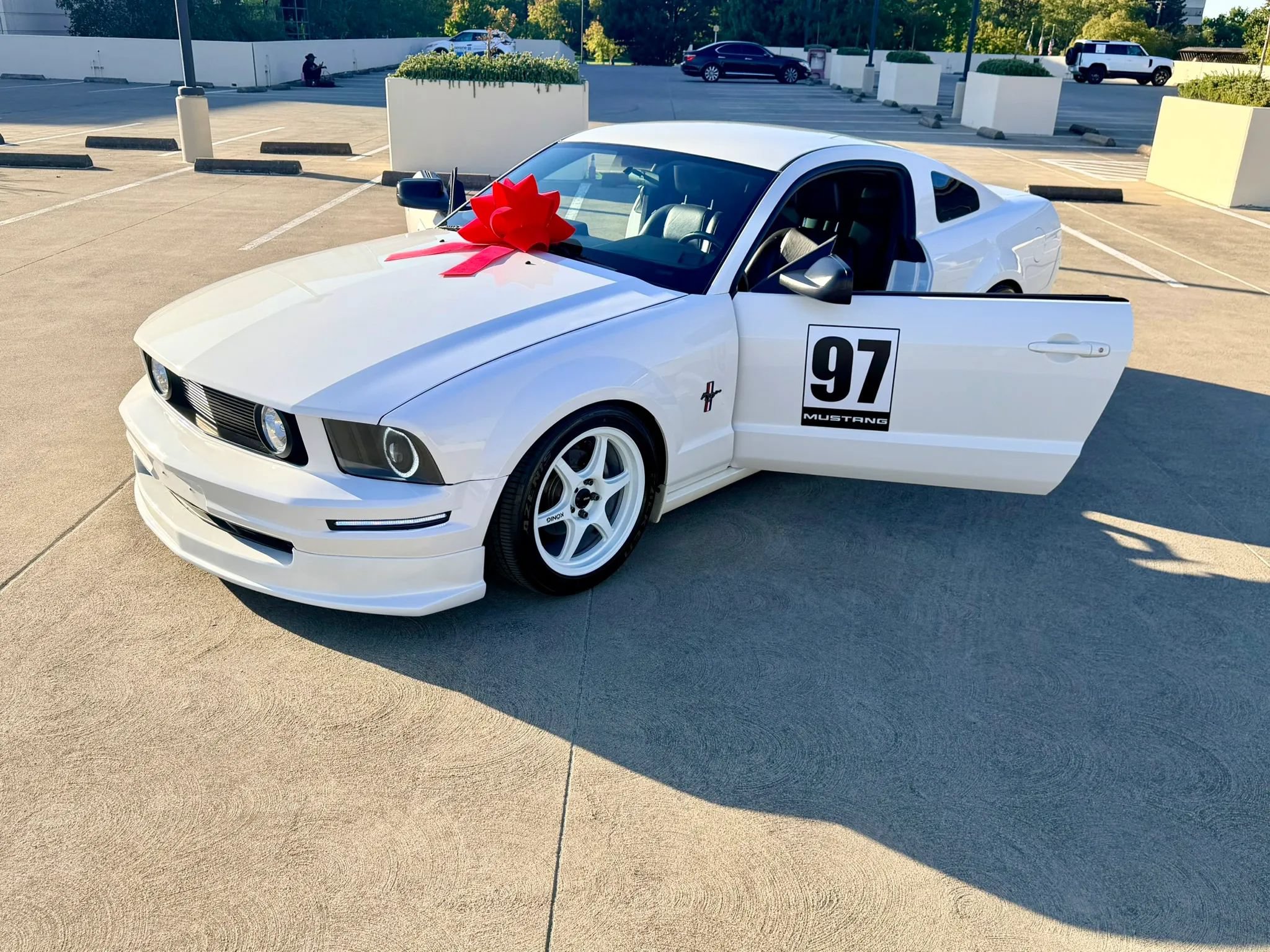 Used 2007 Ford Mustang Premium RWD image 40