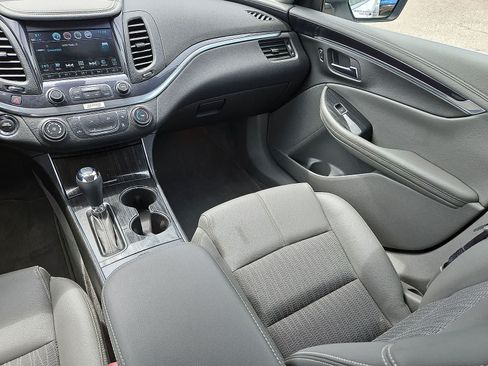 Used 2019 Chevrolet Impala LS FWD image 12