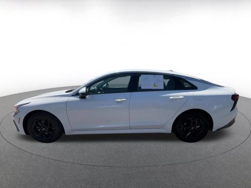 Used 2025 Kia K5 LXS FWD image 8
