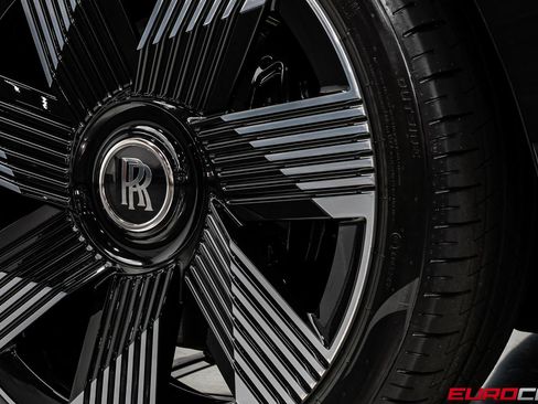 Used 2024 Rolls-Royce Spectre w/ Spectre Launch Package AWD/4WD image 23