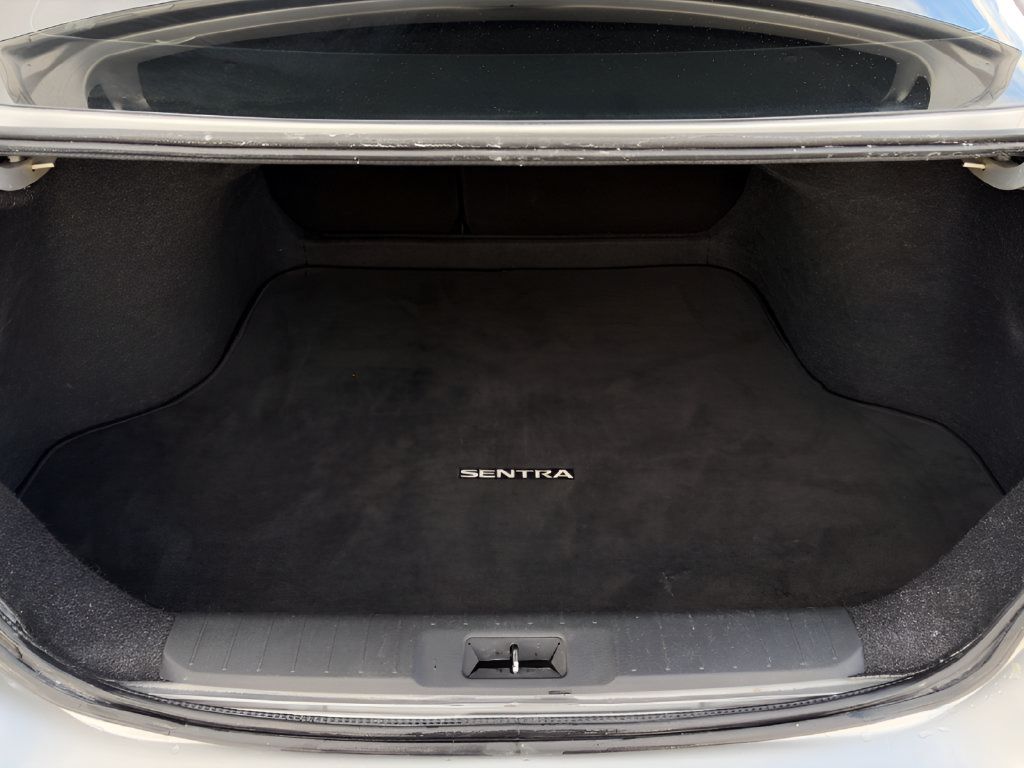 Used 2021 Nissan Sentra S FWD image 9