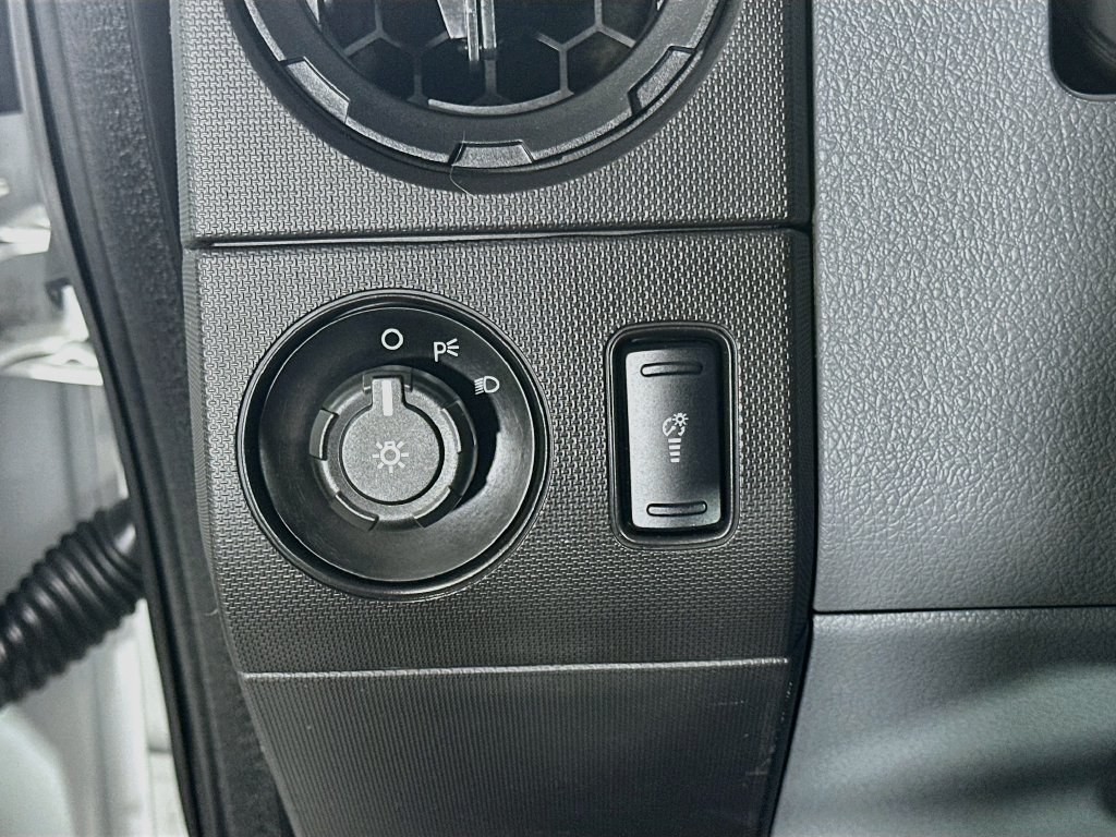 Used 2016 Ford F250 XL w/ Power Equipment Group AWD/4WD image 10