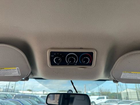 Used 2017 Chevrolet Express 3500 LS image 39