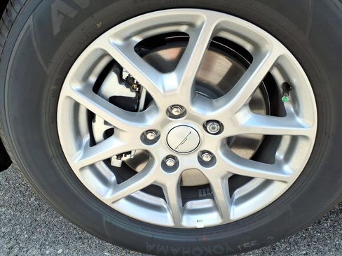 New 2027 Chrysler Pacifica Select FWD image 11