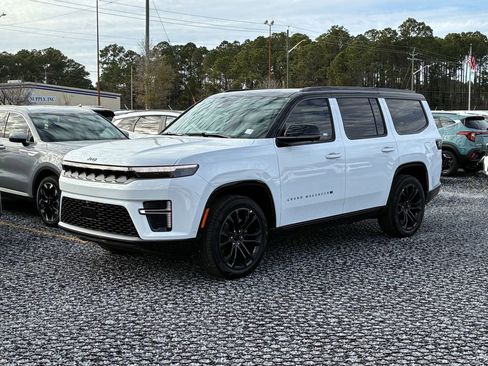 New 2026 Jeep Grand Wagoneer Summit AWD/4WD image 9