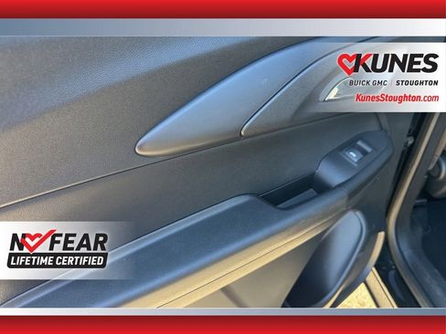 Used 2025 Chevrolet TrailBlazer LT w/ Driver Confidence Package image 35