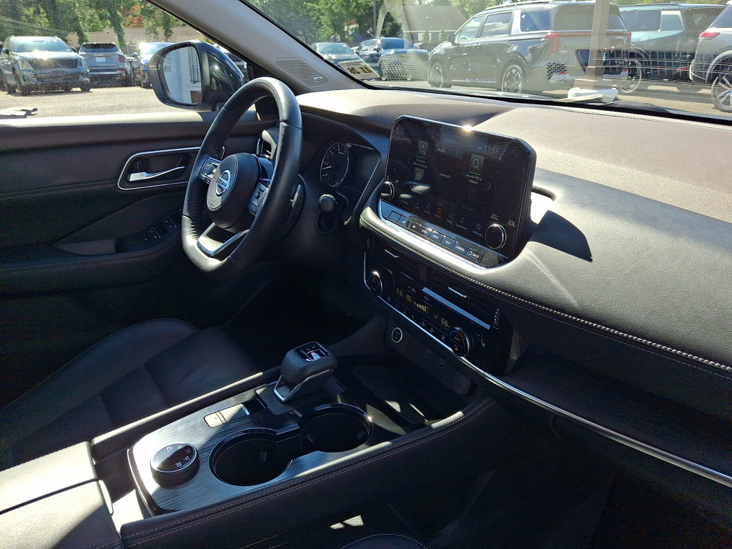 Used 2021 Nissan Rogue SL w/ Premium Package AWD/4WD image 12
