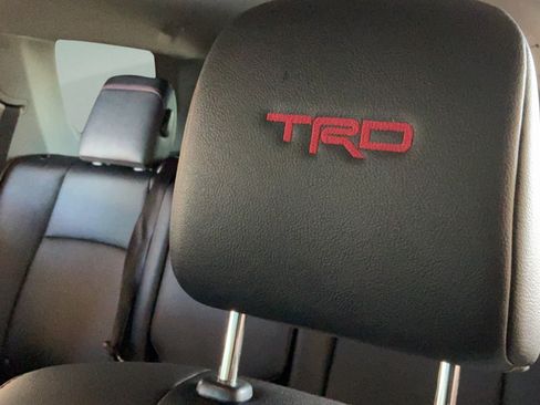 Used 2023 Toyota 4Runner TRD Off-Road Premium w/ Moonroof Package AWD/4WD image 30