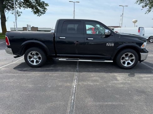 Used 2017 RAM 1500 Laramie AWD/4WD image 4