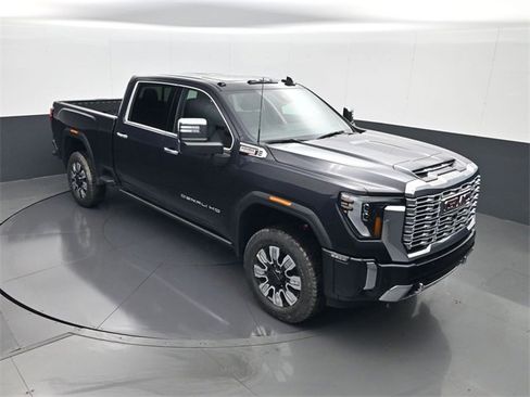 New 2026 GMC Sierra 3500 Denali w/ Denali Reserve Package image 15