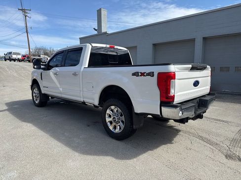 Used 2019 Ford F250 Lariat w/ Lariat Ultimate Package image 5