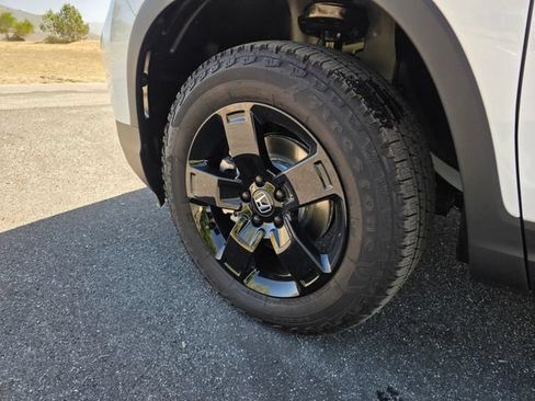 New 2026 Honda Ridgeline Black Edition image 10