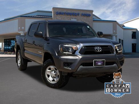 Used 2012 Toyota Tacoma PreRunner w/ SR5 Pkg RWD image 1