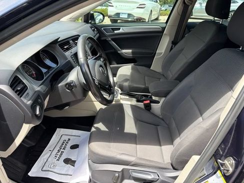 Used 2015 Volkswagen Golf TDI S FWD image 10