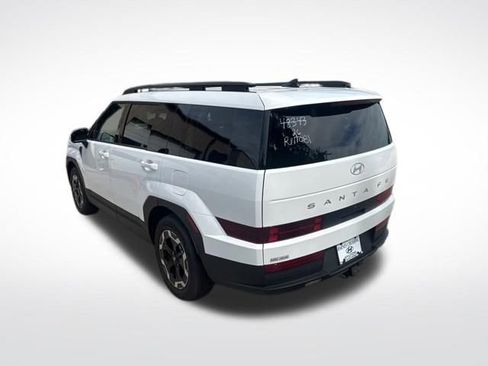 Used 2026 Hyundai Santa Fe SEL FWD image 5