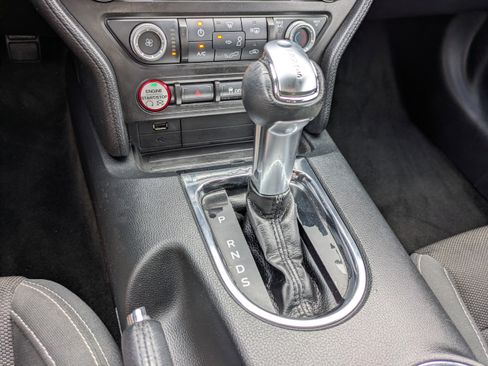 Used 2016 Ford Mustang V6 w/ Equipment Group 051A image 20