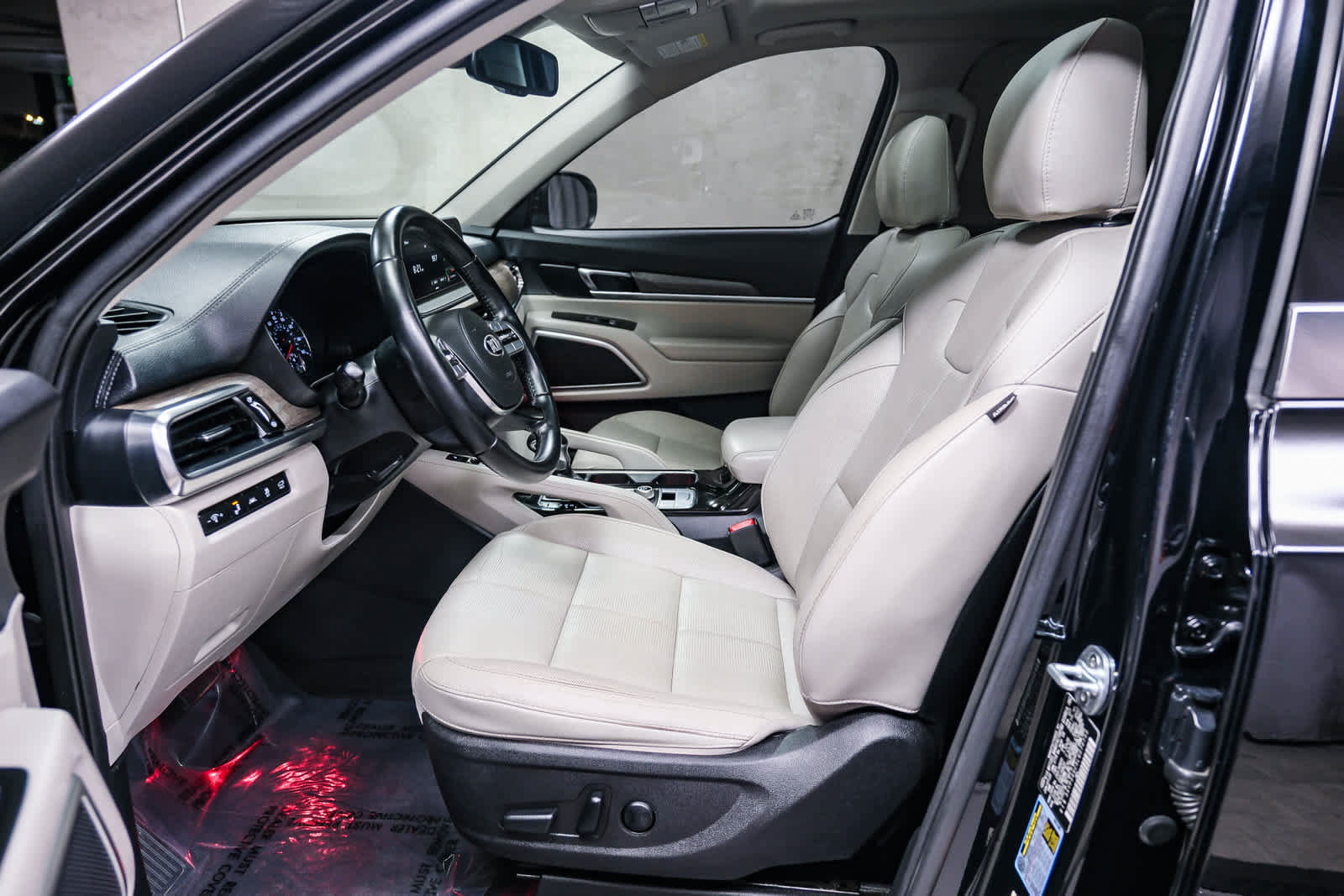 Used 2020 Kia Telluride EX w/ EX Premium Package FWD image 19