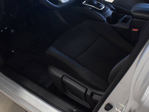 Used 2019 Nissan Rogue Sport S FWD image 56
