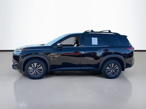 Used 2025 Nissan Pathfinder SV AWD/4WD image 7