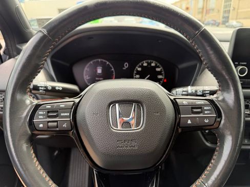 Used 2023 Honda HR-V Sport image 14