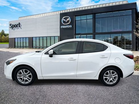 Used 2018 Toyota Yaris iA image 7